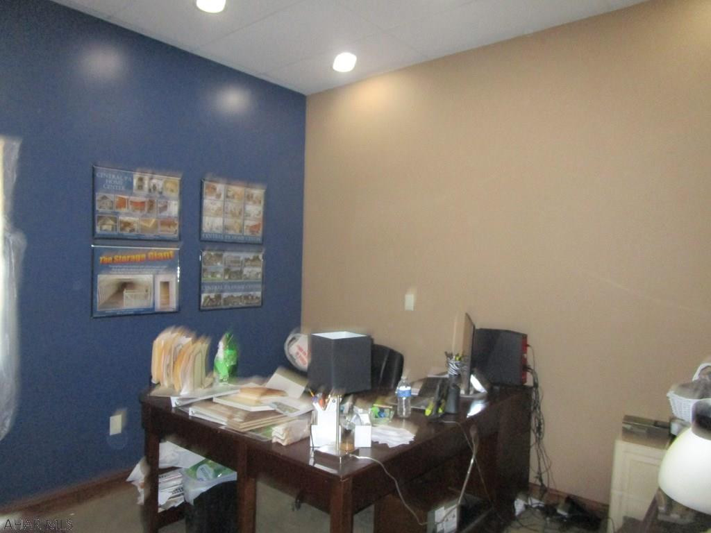 Unknown - Commercial Sale