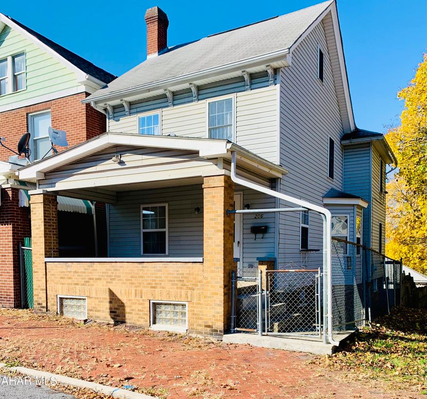 Discover this charming and well maintained 3 bedroom 1 bath home, featuring an inviting open concept. Perfect for a first time home buyer or investor seeking to launch or grow their portfolio. Enjoy the covered front porch and spacious covered back deck, perfect for relaxing or entertaining. The fenced in yard and detached 2 car garage add even more appeal. Priced to sell - don't miss the chance to make this home yours.