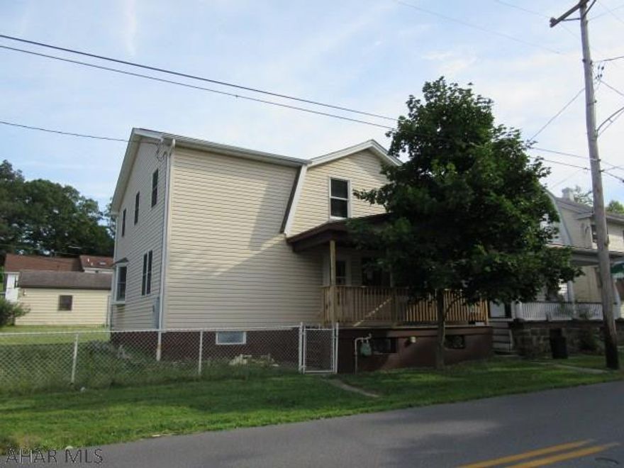 Move right in this spacious 2 story- freshly painted, new carpet, fenced in yard, updated bathrooms