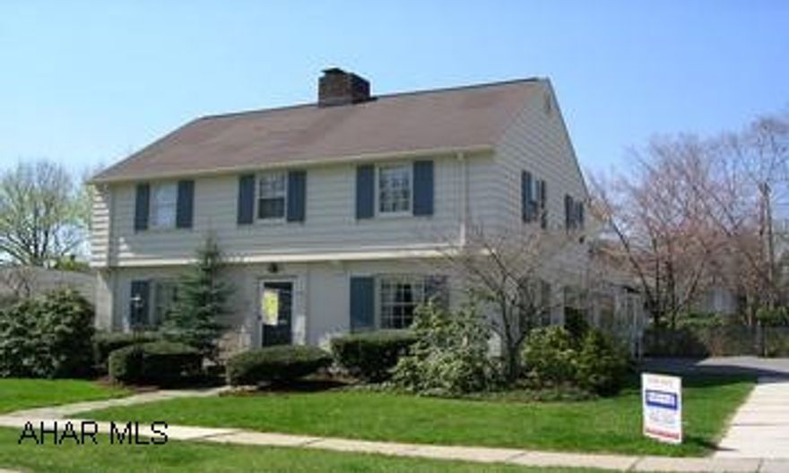 MANSION PARK. CHARMING 4 BEDROOM, 2 BATH HOME WITH 1ST FLOOR MASTER SUITE. HOME WARRANTY INCLUDED. MANSION PARK. CHARMING 4 BEDROOM, 2 BATH HOME WITH 1ST FLOOR MASTER SUITE. HOME WARRANTY INCLUDED.