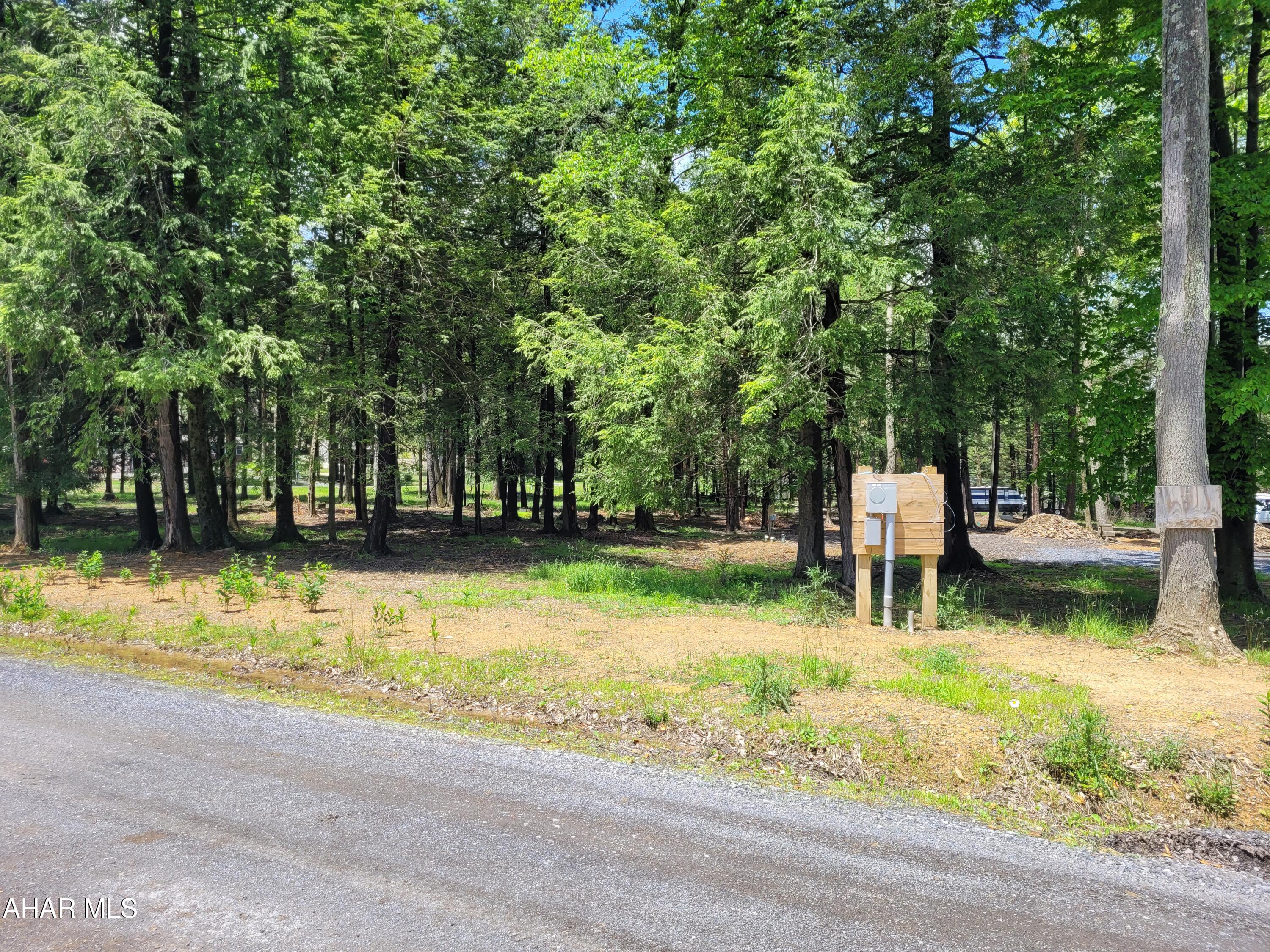 Glendale Yearound - Land