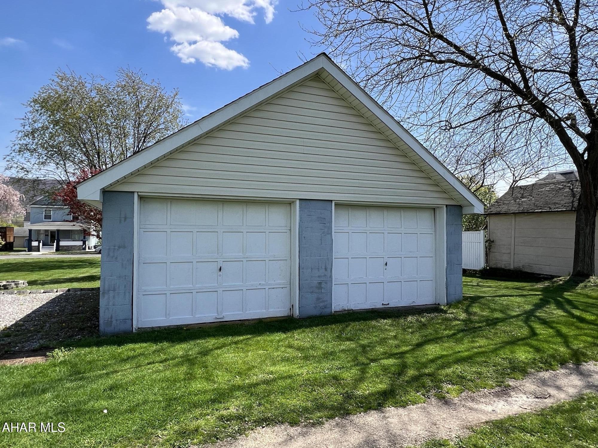 Bellwood Boro - Residential