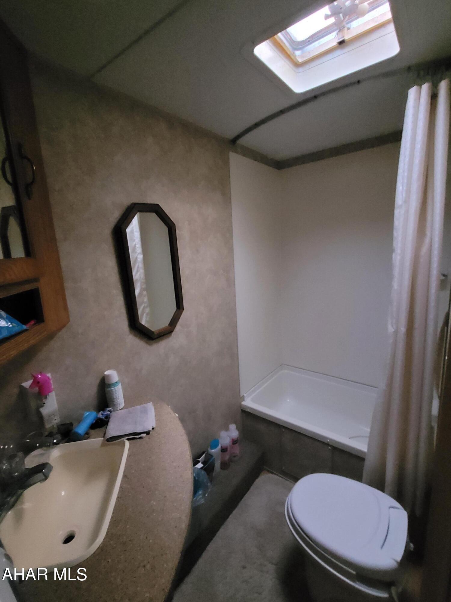 Glendale Yearound - Residential