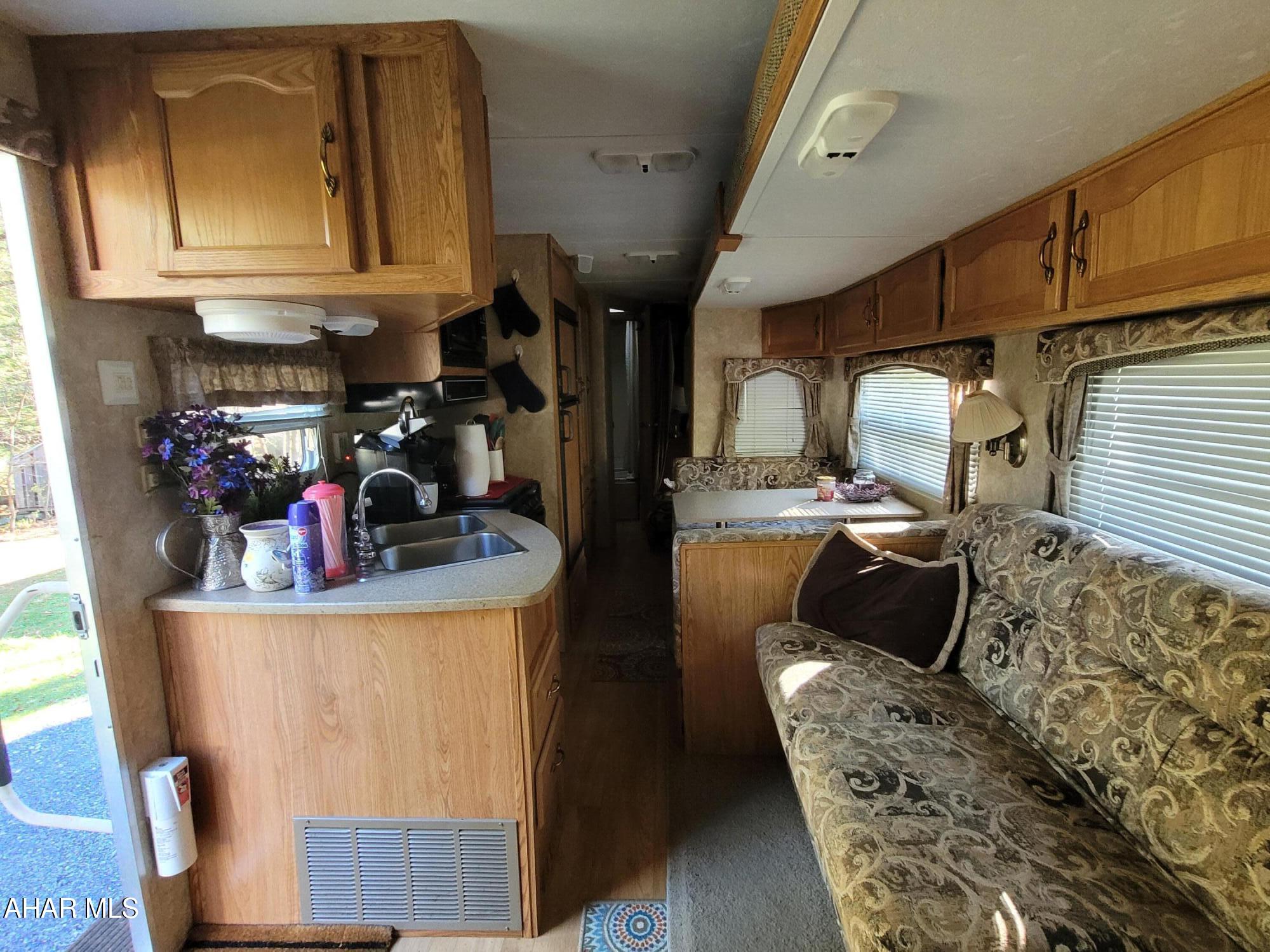 Glendale Yearound - Residential