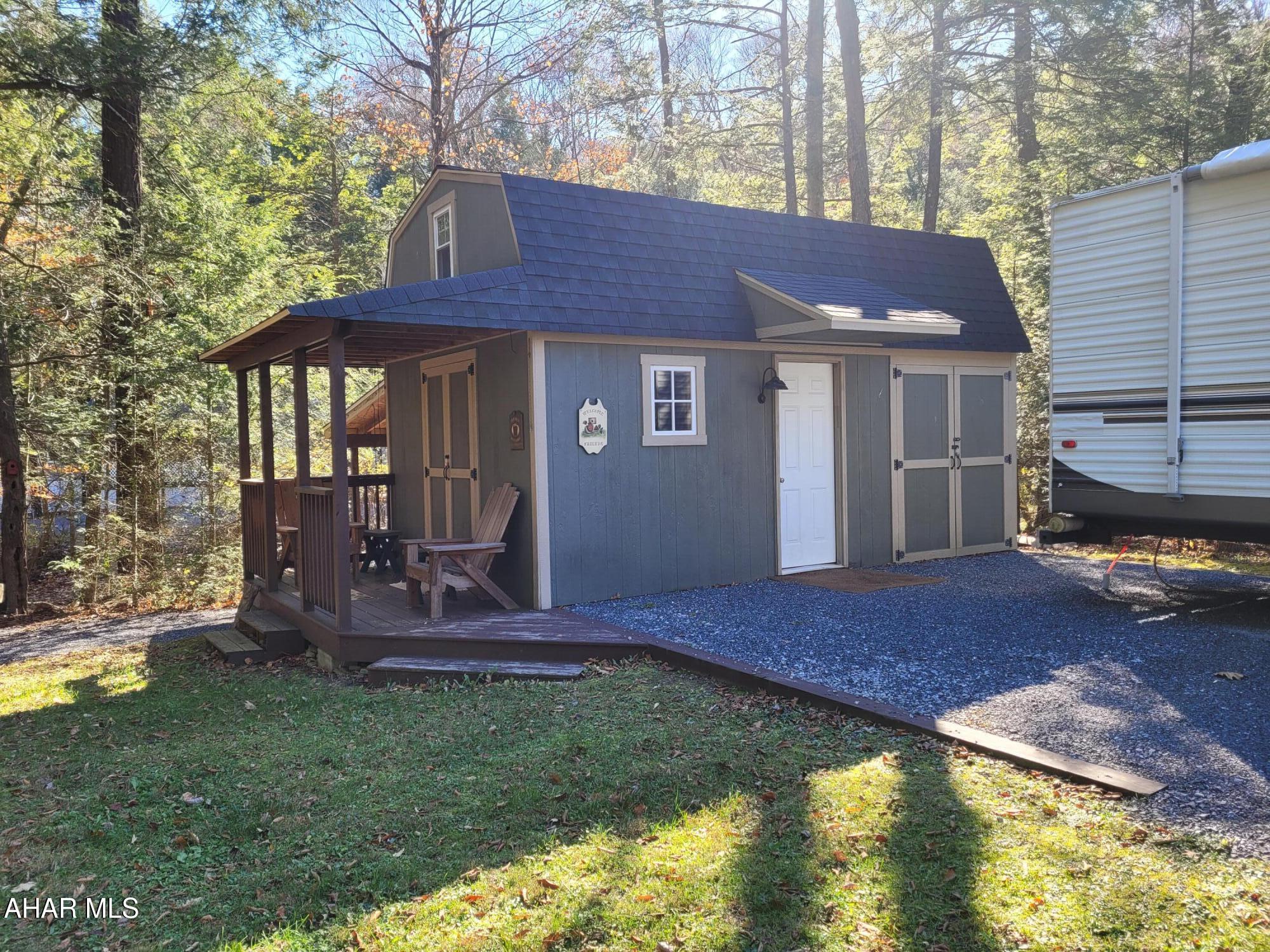 Glendale Yearound - Residential