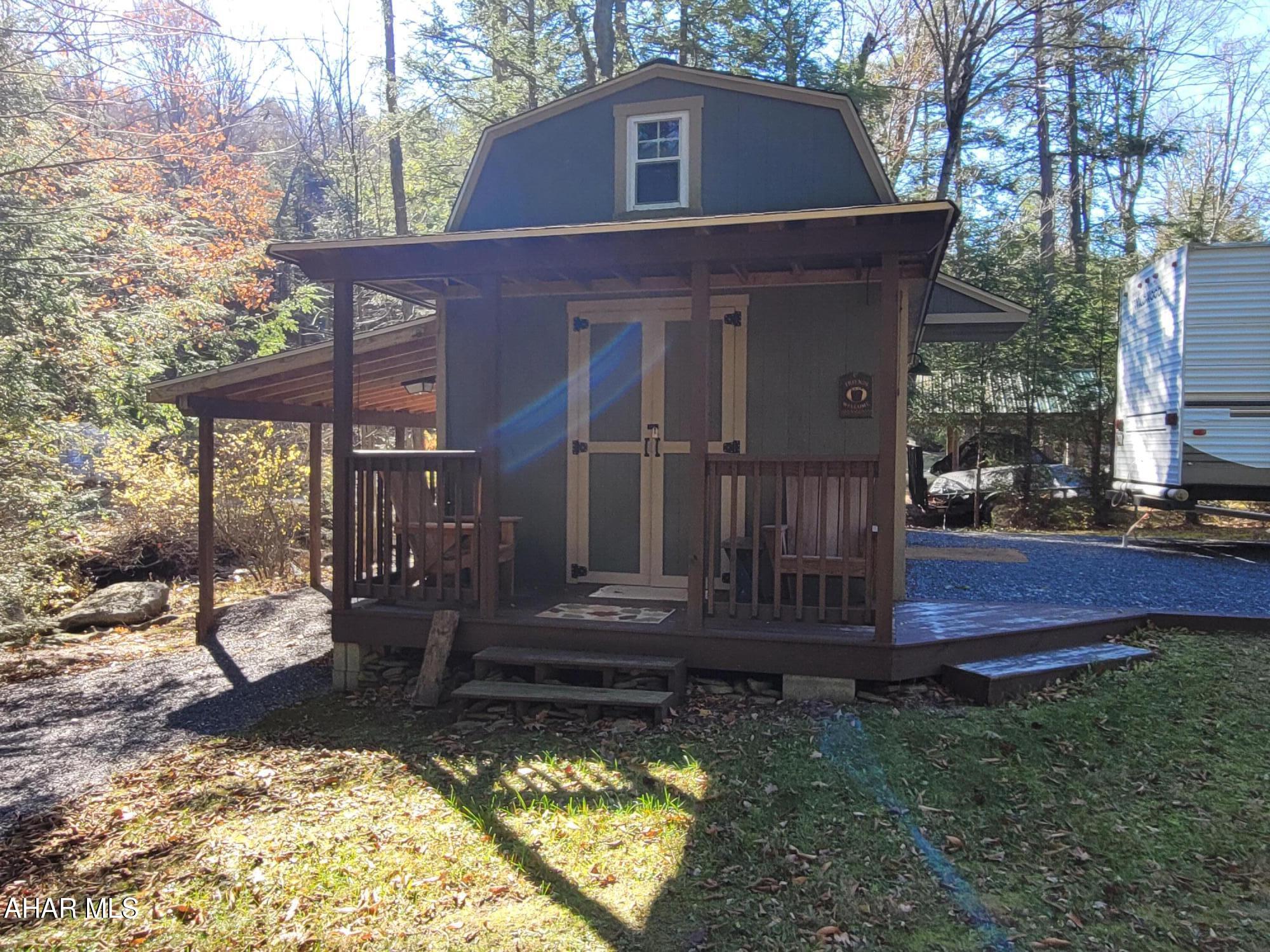 Glendale Yearound - Residential