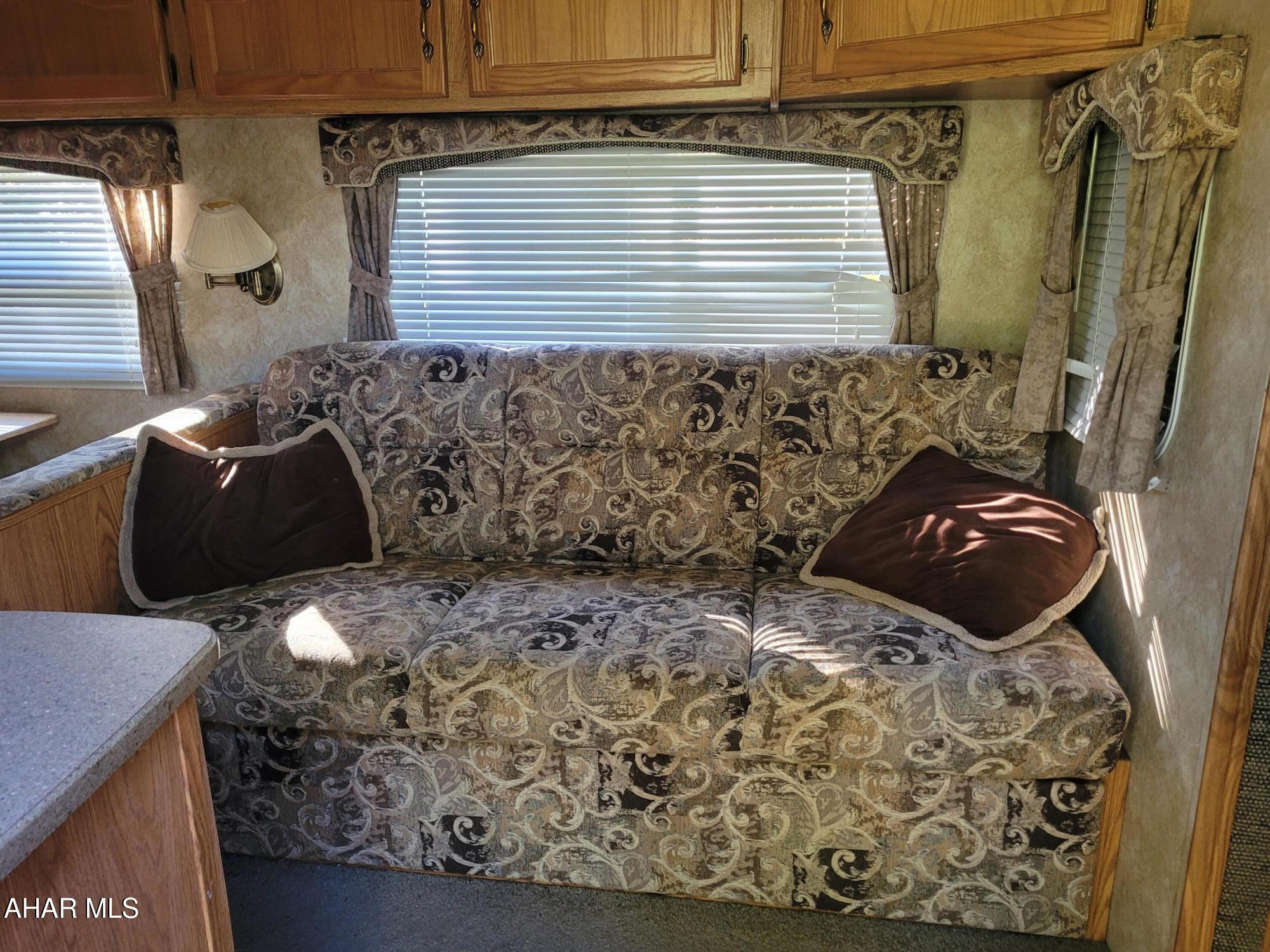 Glendale Yearound - Residential