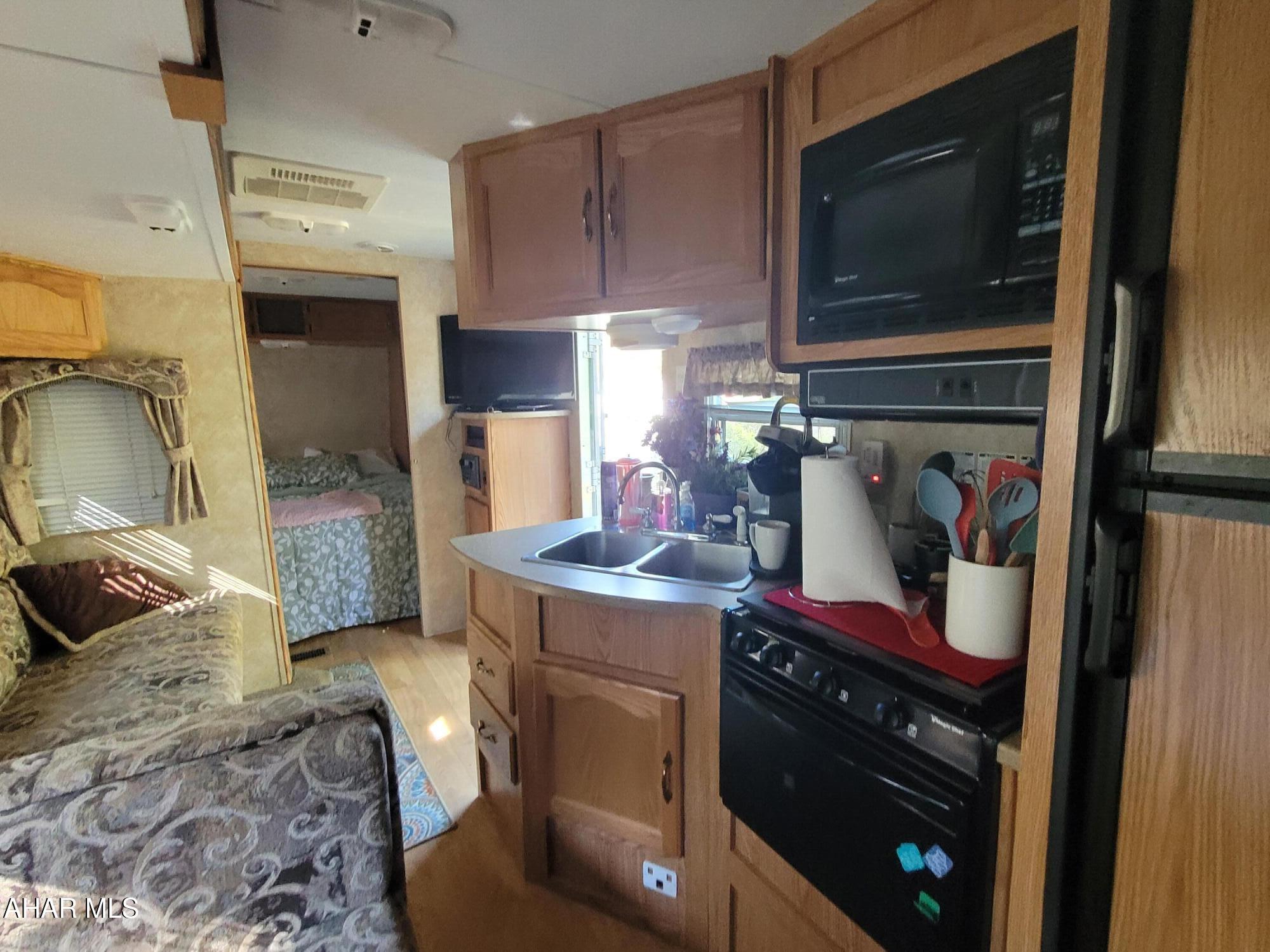 Glendale Yearound - Residential