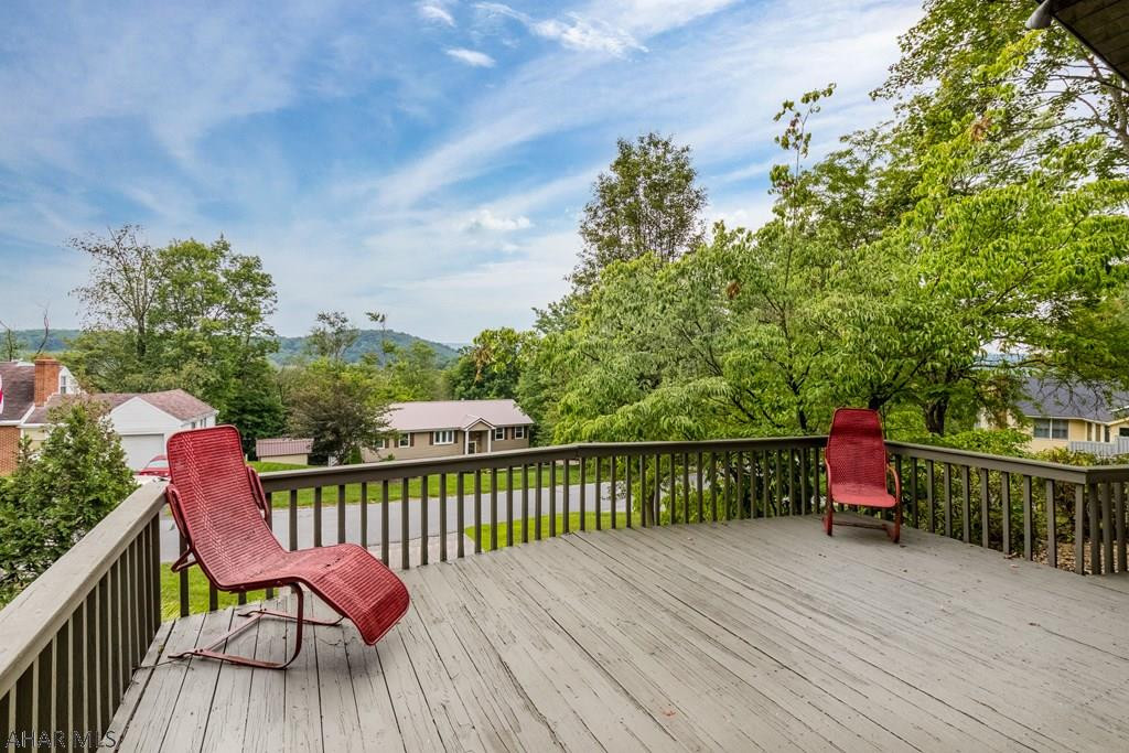 Holiday Manor - Residential