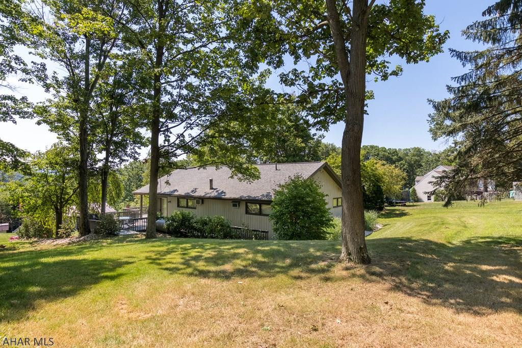 Holiday Manor - Residential