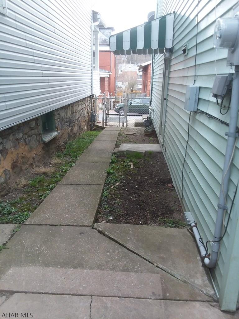 Unknown - Residential