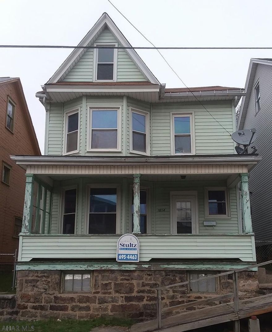 If your looking for a summer project this one is for you...Altoona 4 bedrooms, 1 1/2 baths, 1st floor laundry, hardwood floors, fenced in yard, shed, vinyl siding, thermo pane windows...with some cleaning and paint this handyman special will be a great investment...Listed for $20,000. Call for a showing today.