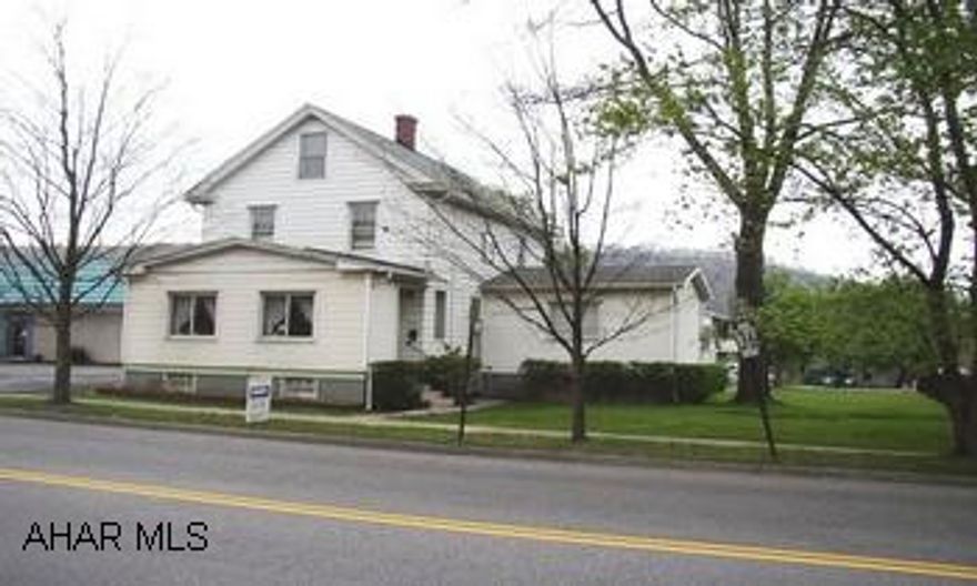 HOLLIDAYSBURG BOROUGH - GREAT OPPORTUNITY!  THIS 3BR, 1.75BA HOME MAY QUALIFY FOR THE $8000 STIMULUS PACKAGE, PLUS LET THE TENANT HELP PAY YOUR MORTGAGE.  THE HOME FEATURES A LARGE EAT-IN KITCHEN, ALL APPLIANCES STAY.  ENJOY THE 16X14 GAME ROOM WHICH OFFERS BUILT-IN STEREO SYSTEM, TV, REFRIGERATOR AND POOL TABLE.  THE LARGE WORKSHOP INCLUDES ALL BENCHES AND SHELVING.  THE APARTMENT TENANT PAYS $350/MTH AND ALL THEIR UTILITIES.  ALL OF THIS ON A DOUBLE FENCED LOT.