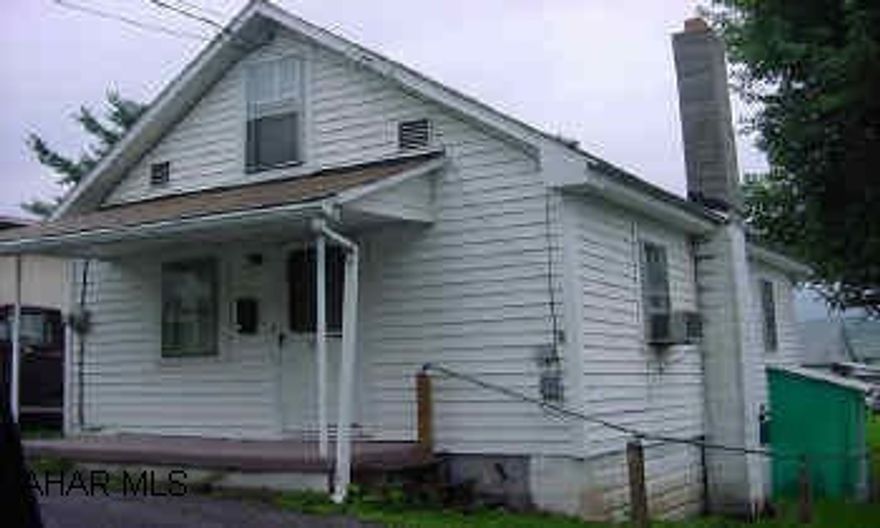 Bungalo in move in condition. Bungalo with good interior. New roof. Siding 9 years old. Oil furnace 9 years old. Back yard.Great starter home-move in condition.