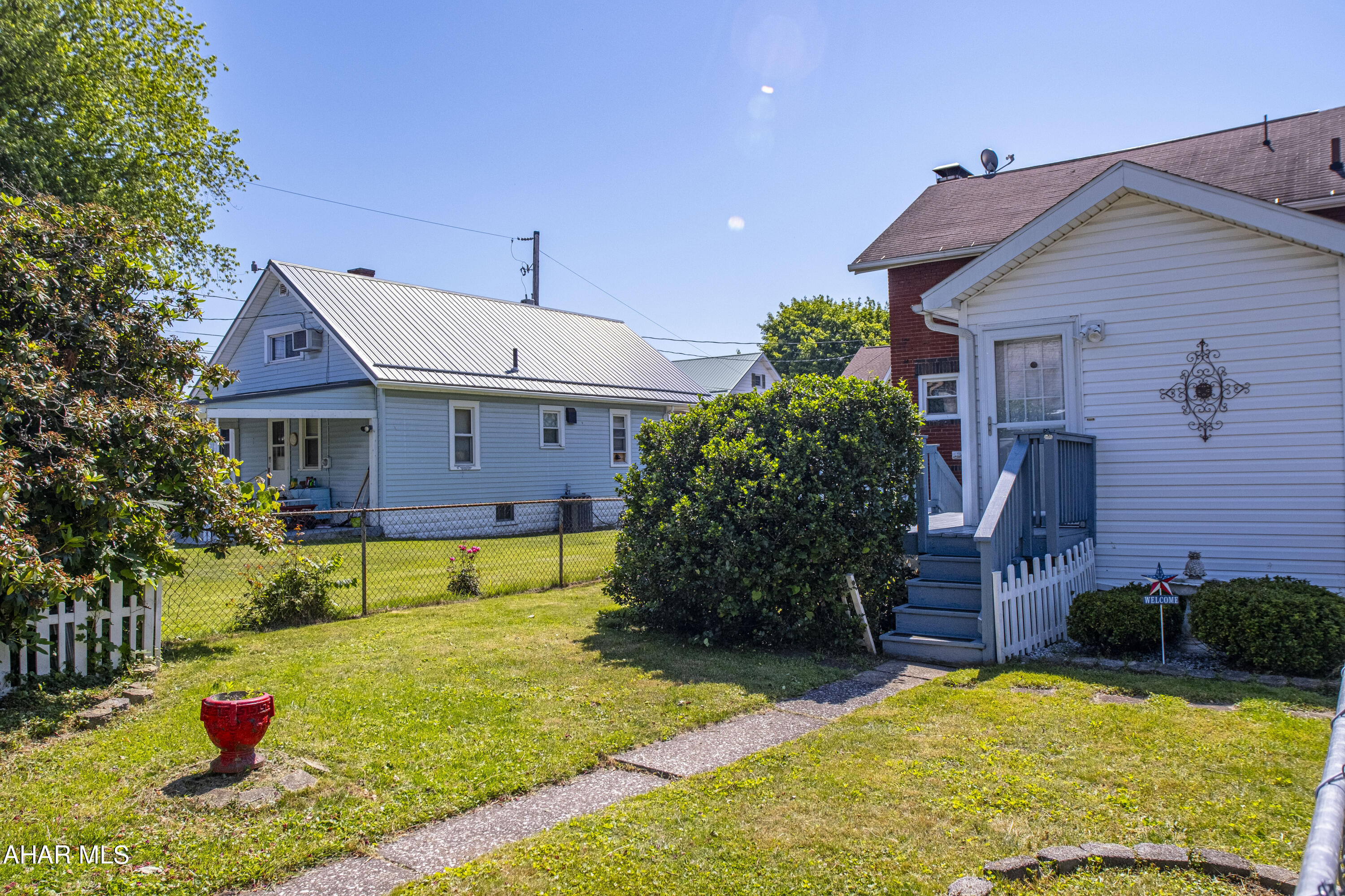 Juniata - Residential