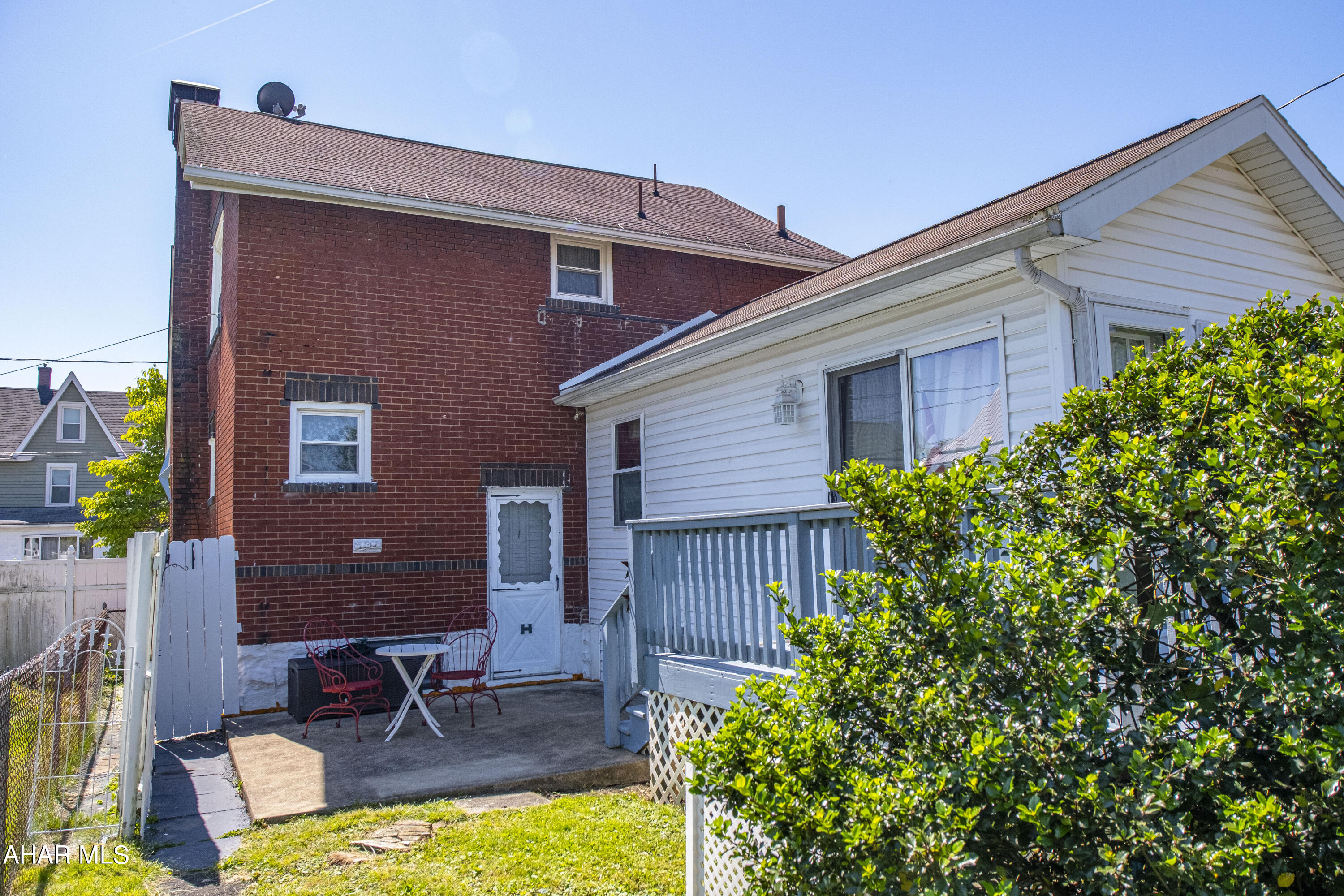 Juniata - Residential