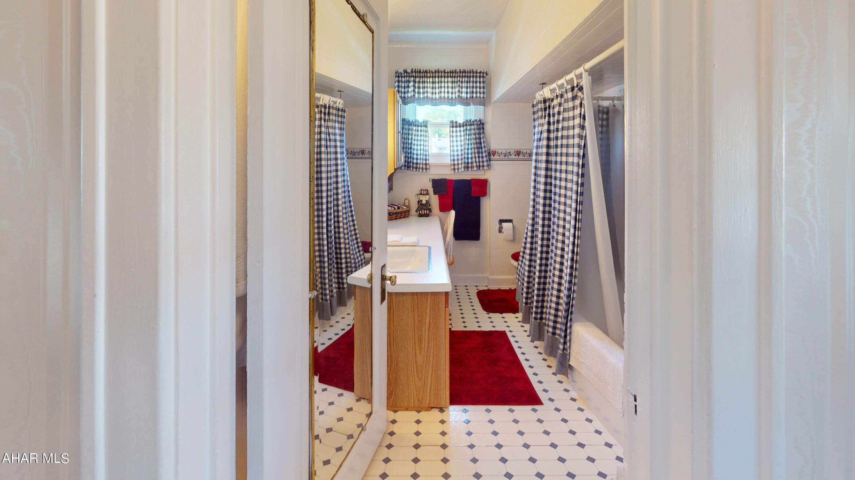 Juniata - Residential