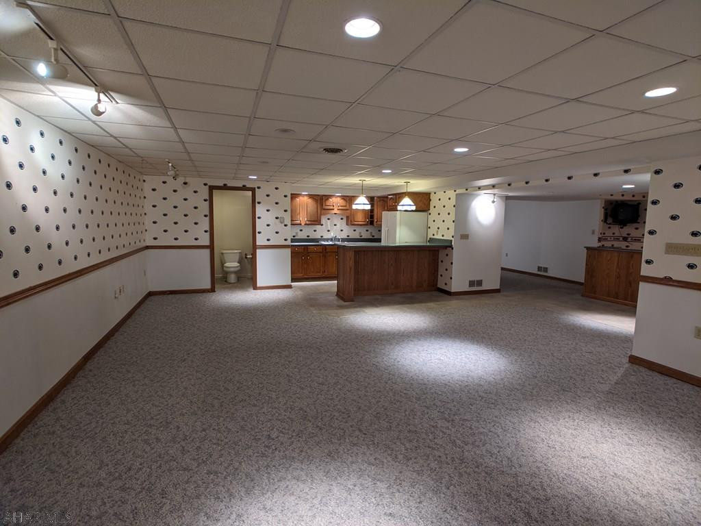 Holiday Manor - Residential