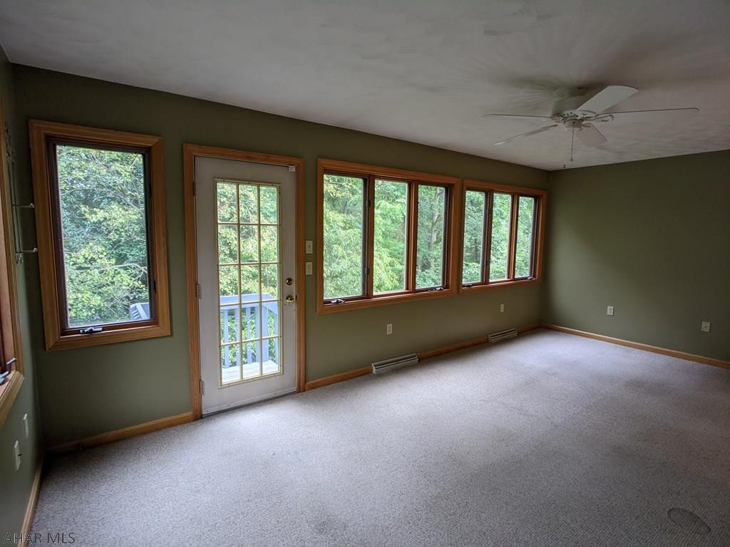 Holiday Manor - Residential