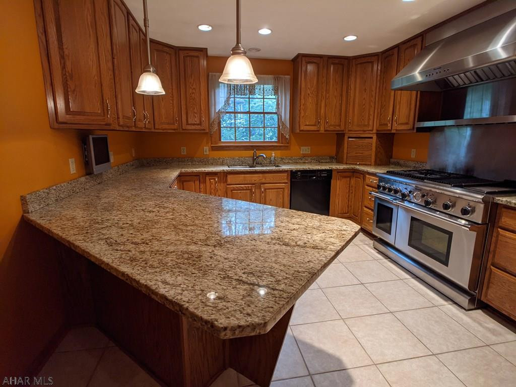 Holiday Manor - Residential