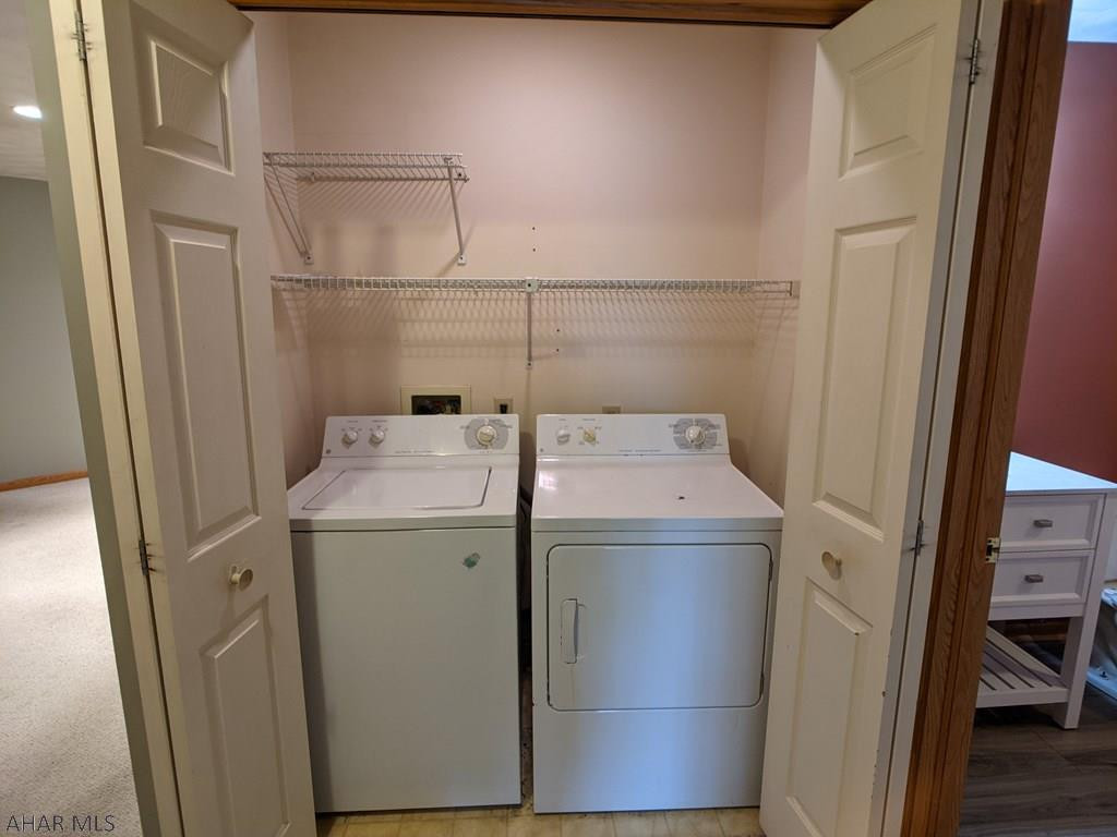 Holiday Manor - Residential