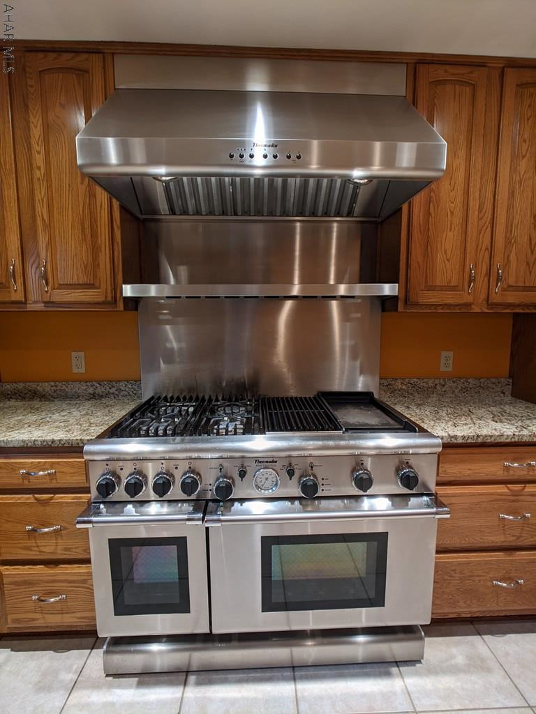 Holiday Manor - Residential