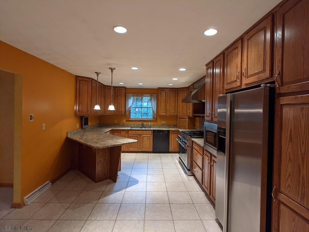 Holiday Manor - Residential