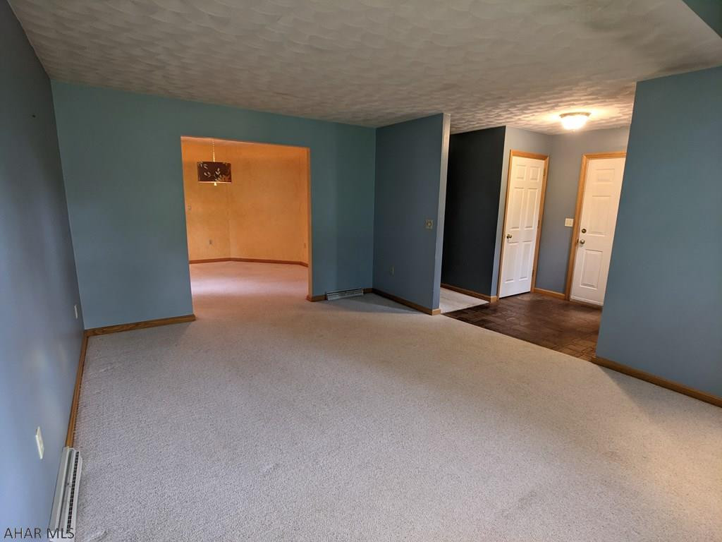 Holiday Manor - Residential