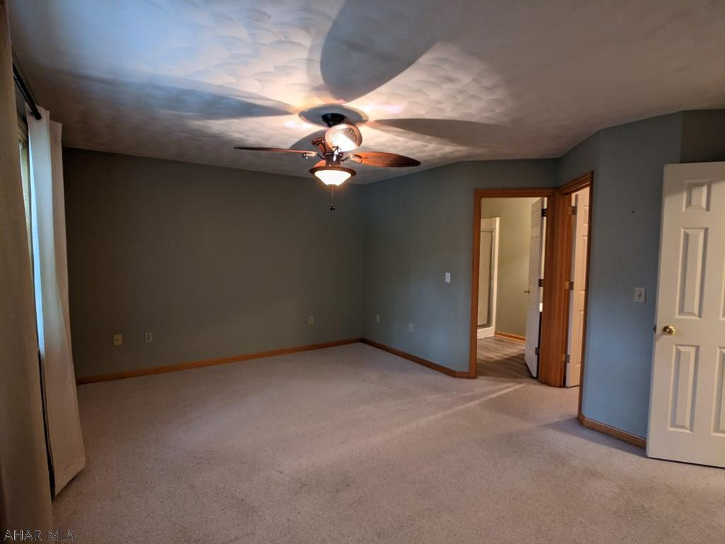 Holiday Manor - Residential