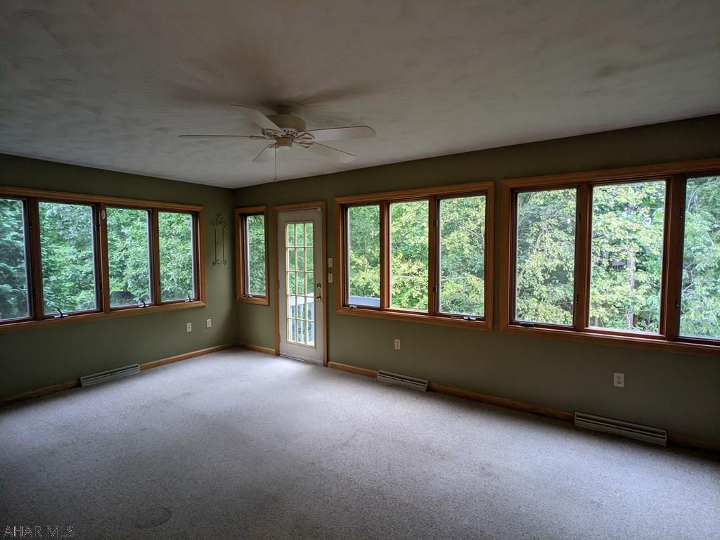 Holiday Manor - Residential