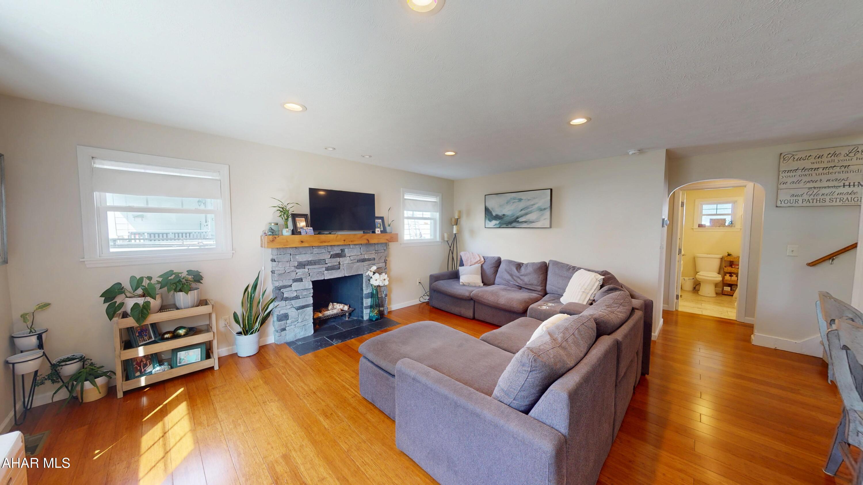 Hollidaysburg - Residential