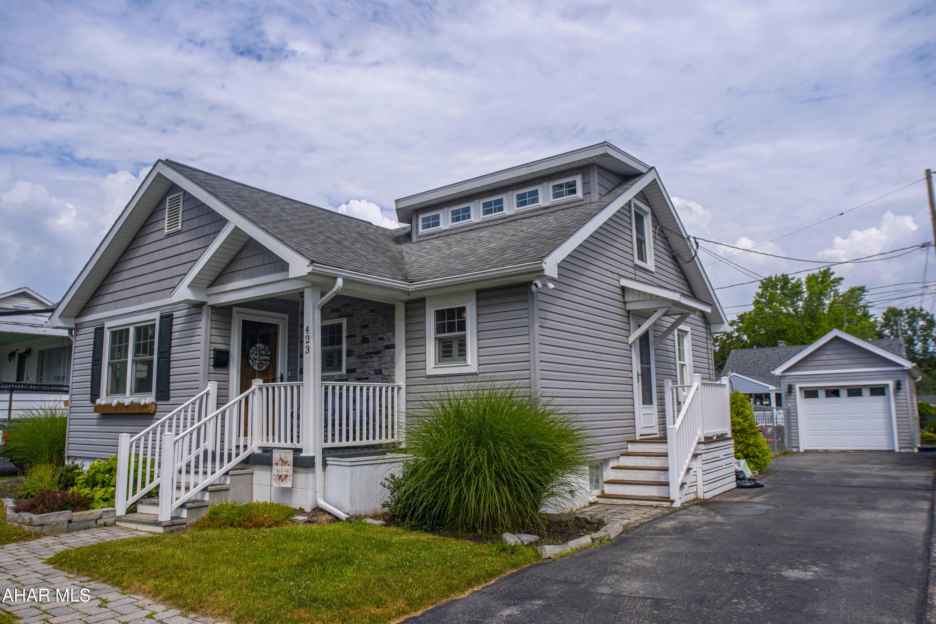 Hollidaysburg - Residential