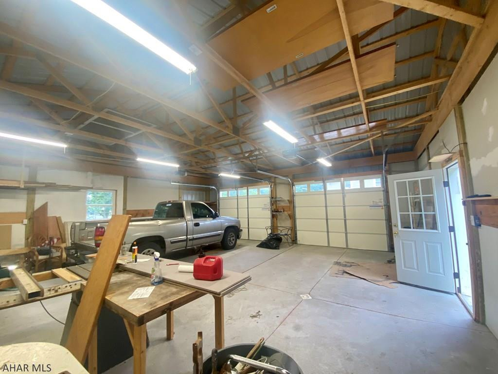 Saxton - Residential