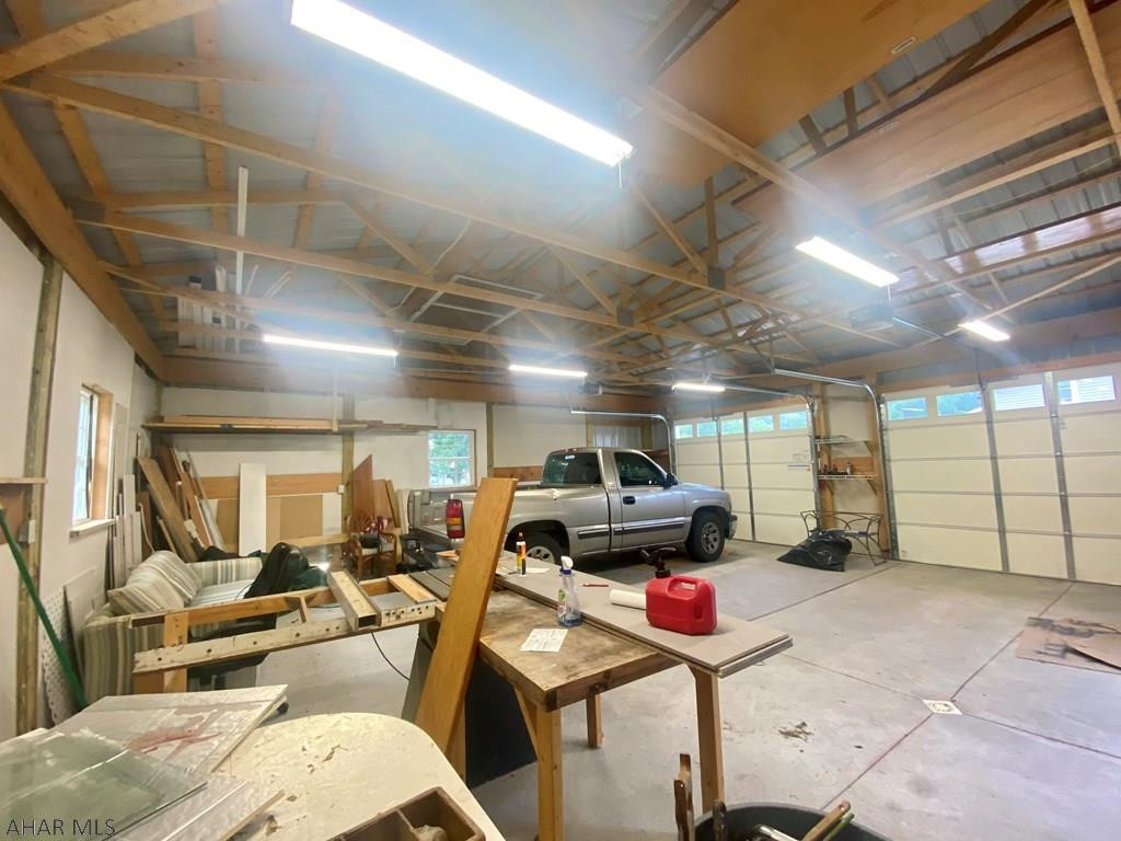 Saxton - Residential