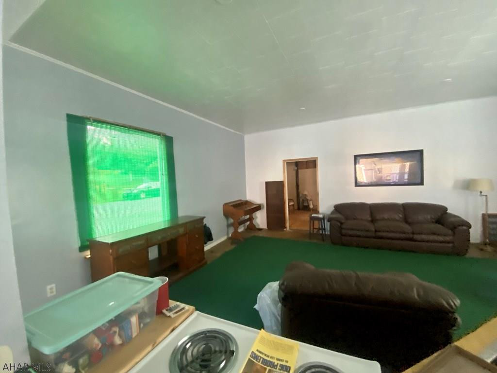 Saxton - Residential