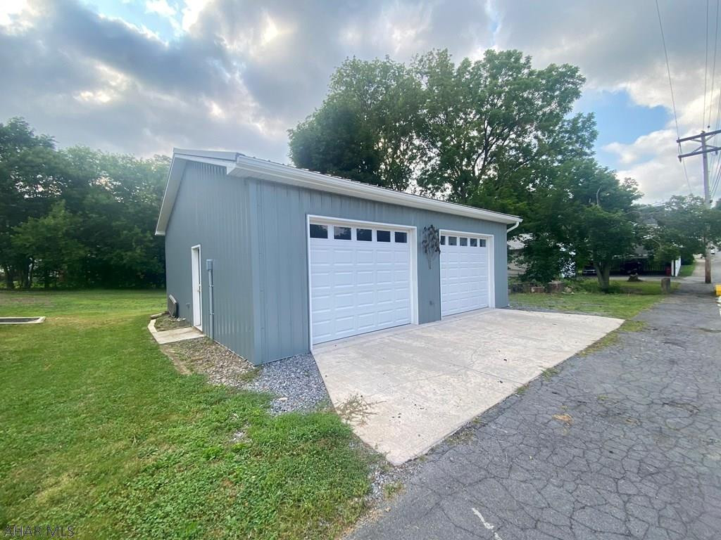 Saxton - Residential