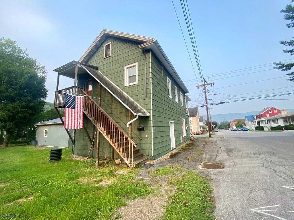 Saxton - Residential