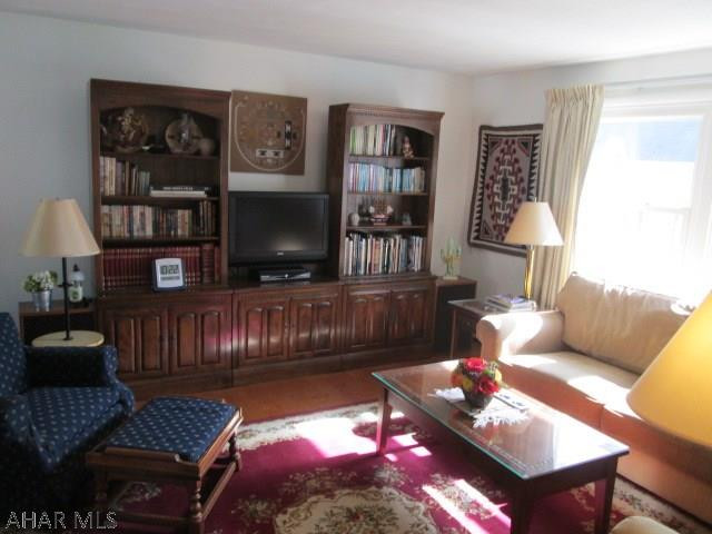 Holliday Heights - Residential