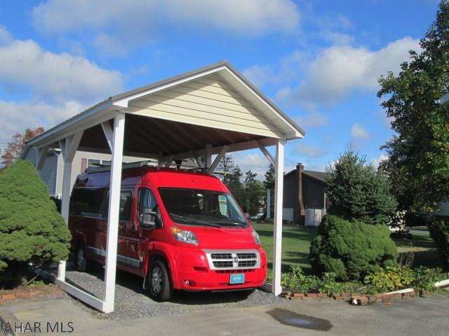 Holliday Heights - Residential