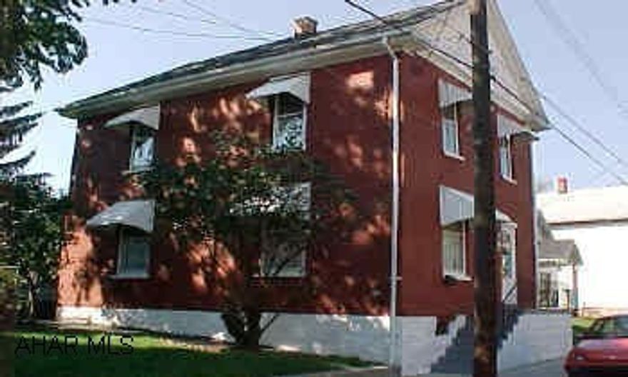 Good family home in convenient neighborhood.