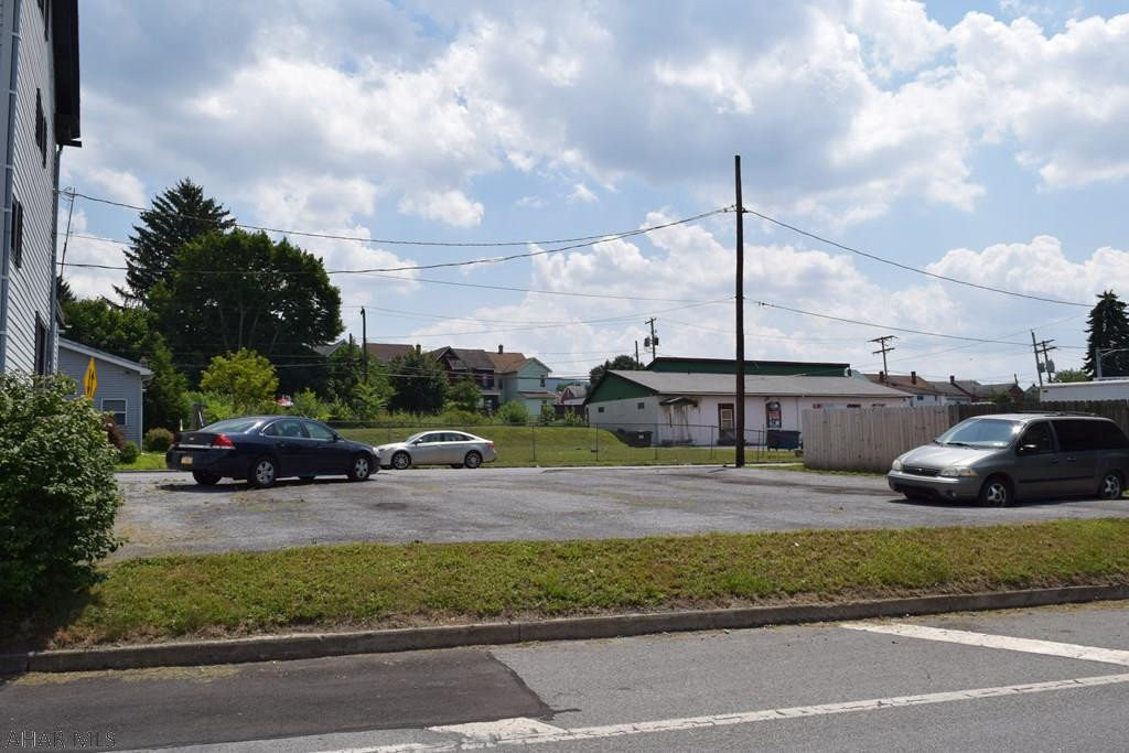 East End - Commercial Sale