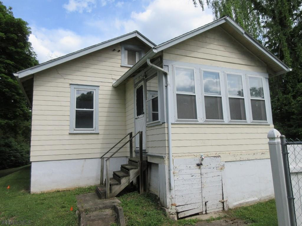 Llyswen - Residential