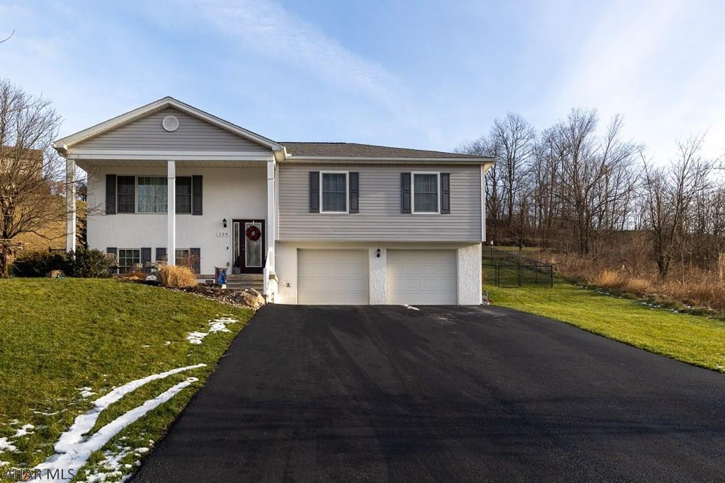 Maple Hollow - Residential