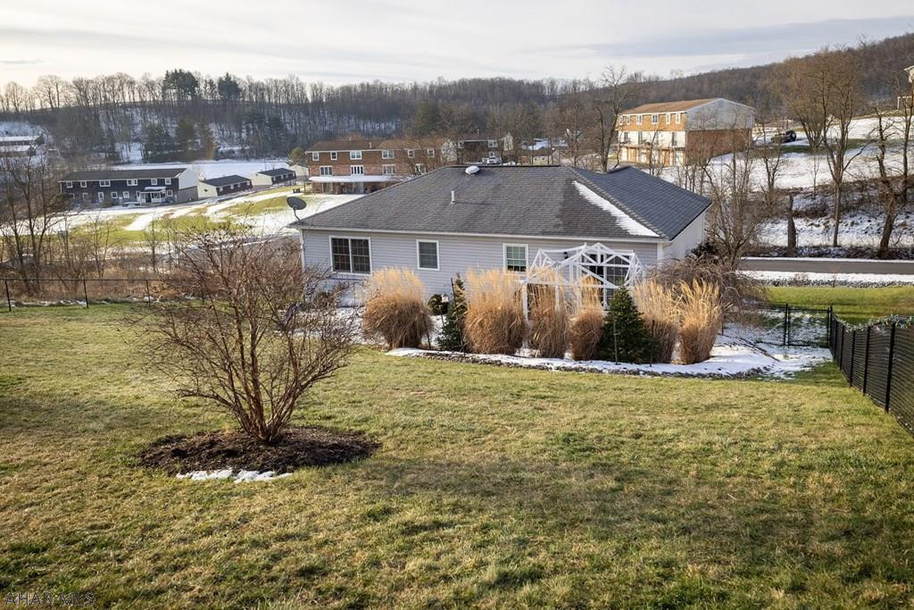 Maple Hollow - Residential