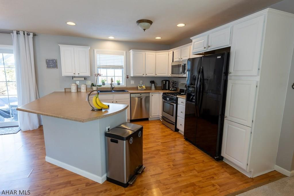 Maple Hollow - Residential