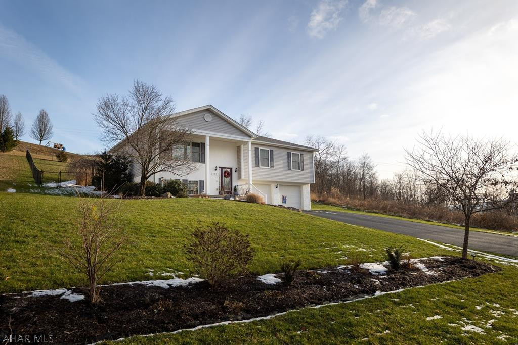 Maple Hollow - Residential