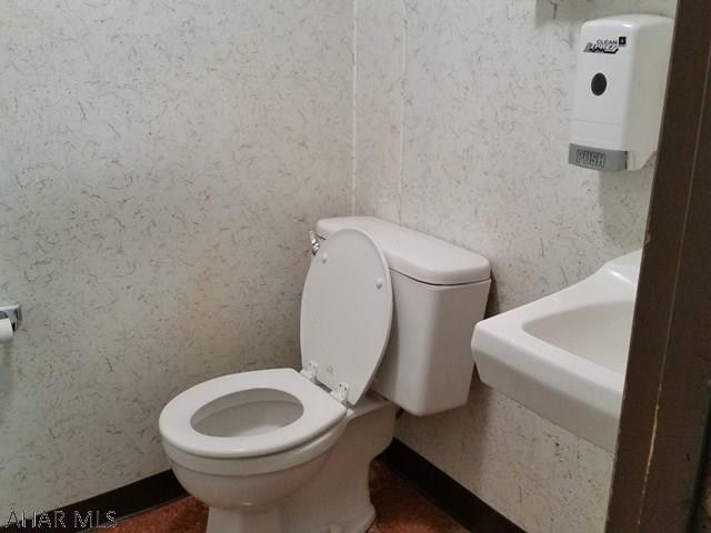 Unknown - Commercial Sale