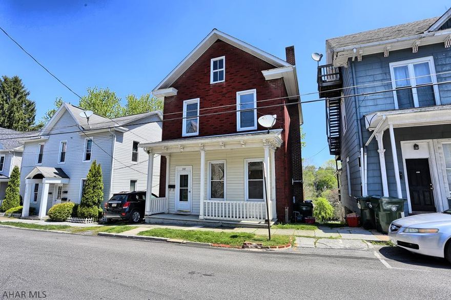 GREAT BELLEFONTE HOME.  Do not miss this spacious 3-bedroom 1.5 bath home in heart of Bellefonte.  It has 12-foot ceilings throughout the main level!  It has tons of storage and a walk out basement.  The beautiful deck overlooks Spring Creek and picture-perfect backyard and firepit.  The home has off-street parking and priced to sell!  Schedule a showing today!
