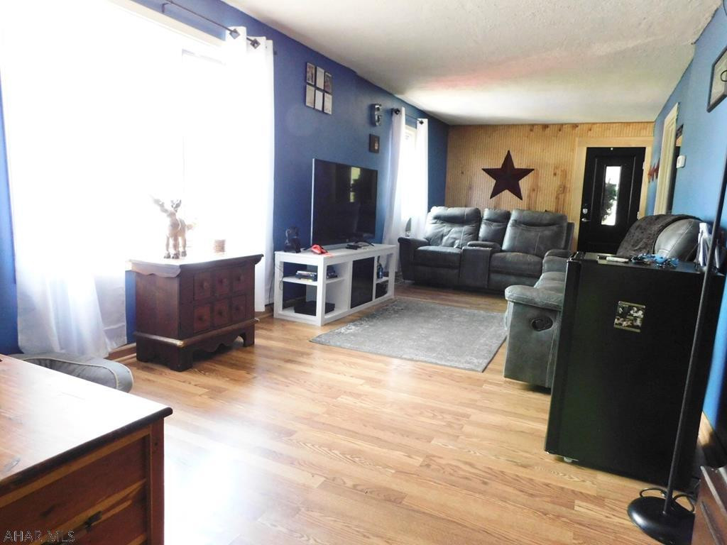 Llyswen - Residential