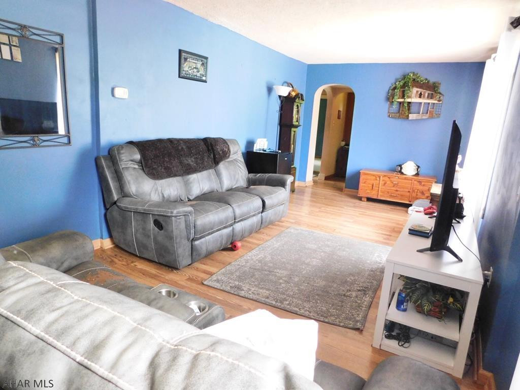 Llyswen - Residential